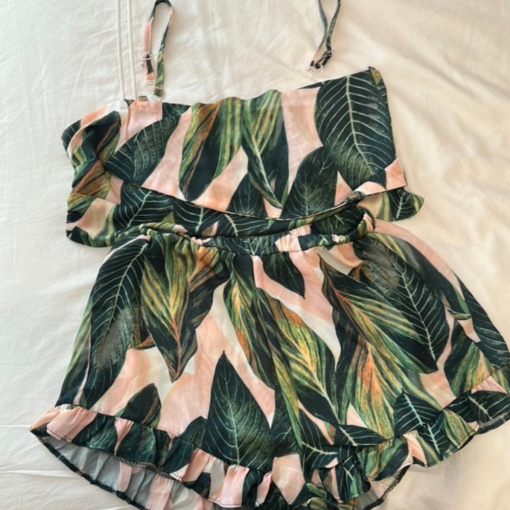 Leaf Print Vacation Set